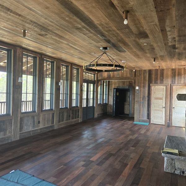 Finished hall with chandelier